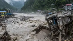 नेपाळमध्ये भीषण पूर