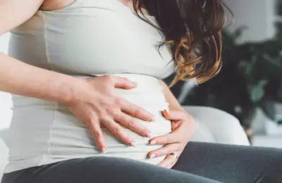 प्रेग्नेंसीमध्ये गॅस आणि ब्लोटिंगचा त्रास होतोय? यामुळे बाळाला काही धोका असतो का? डॉक्टरांनी सांगितले सत्य